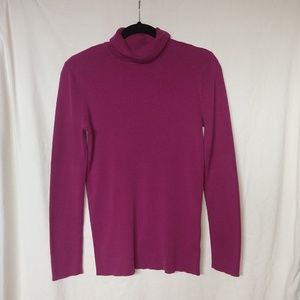 Women's Large Apt 9 Fuschia turtle neck sweater